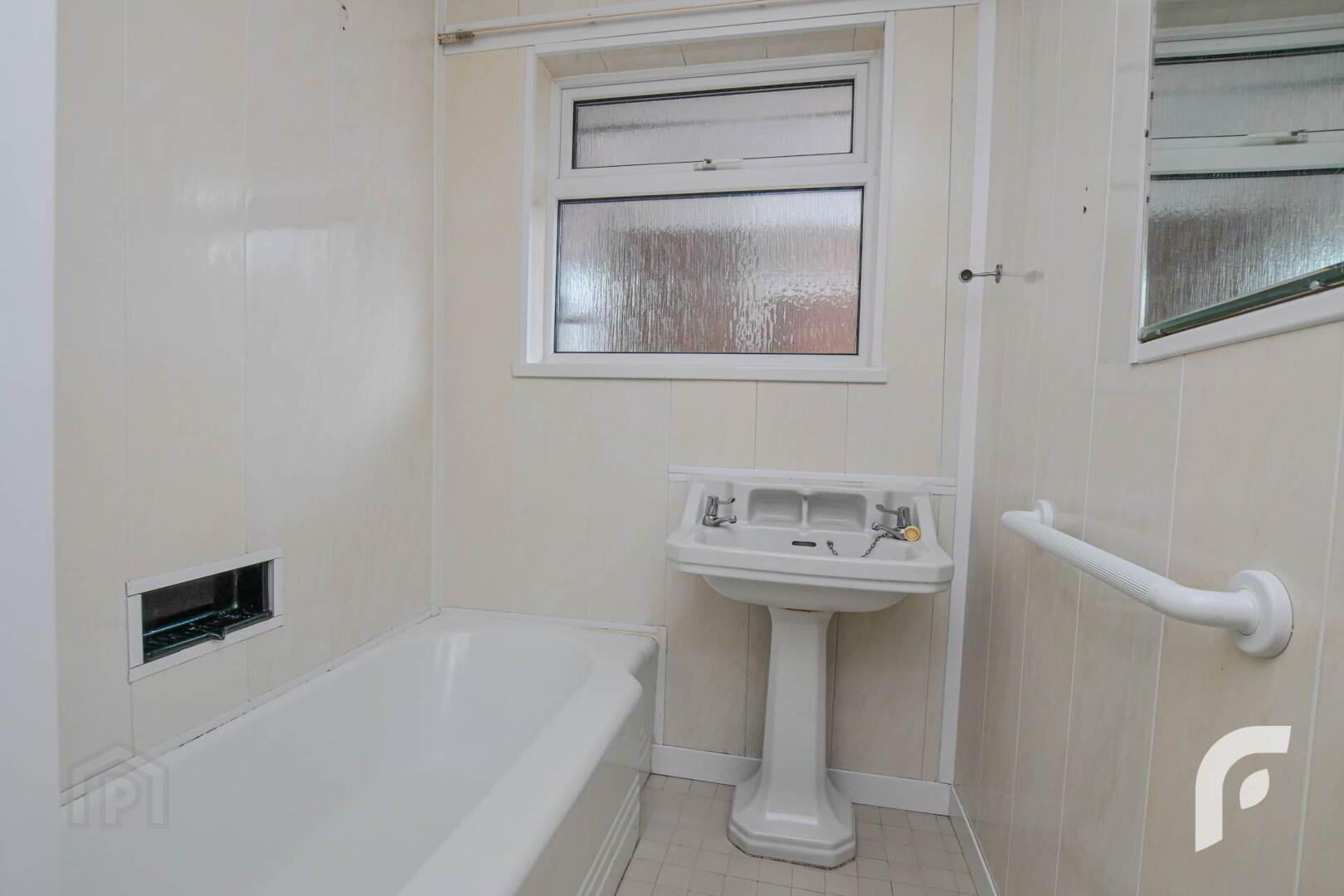 221 Glebe Road 30 of 39