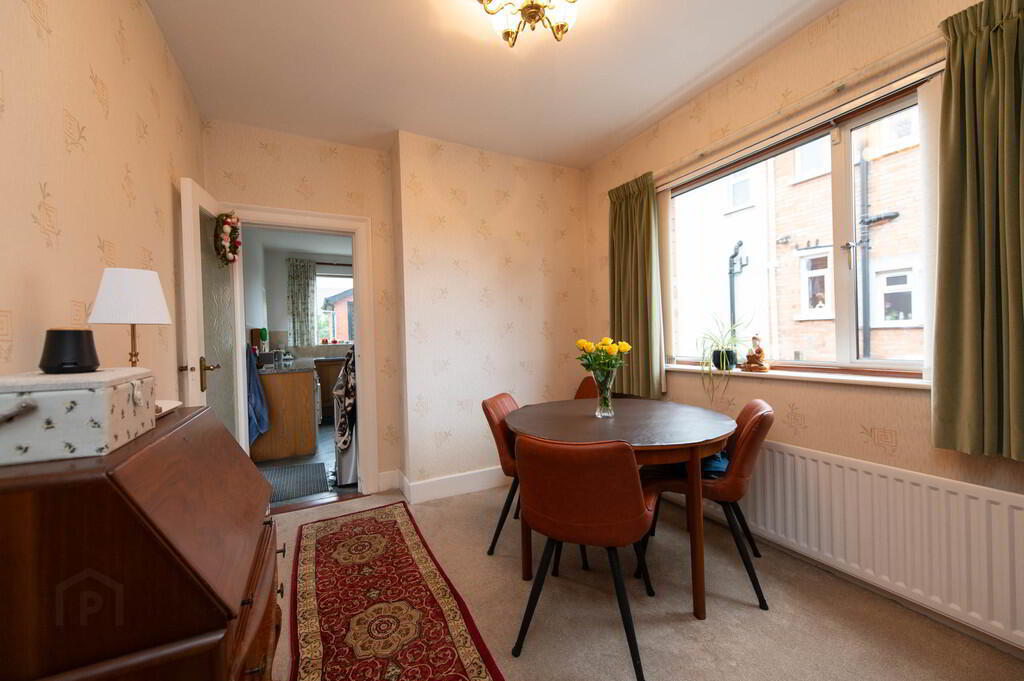 256 Holywood Road 7 of 28