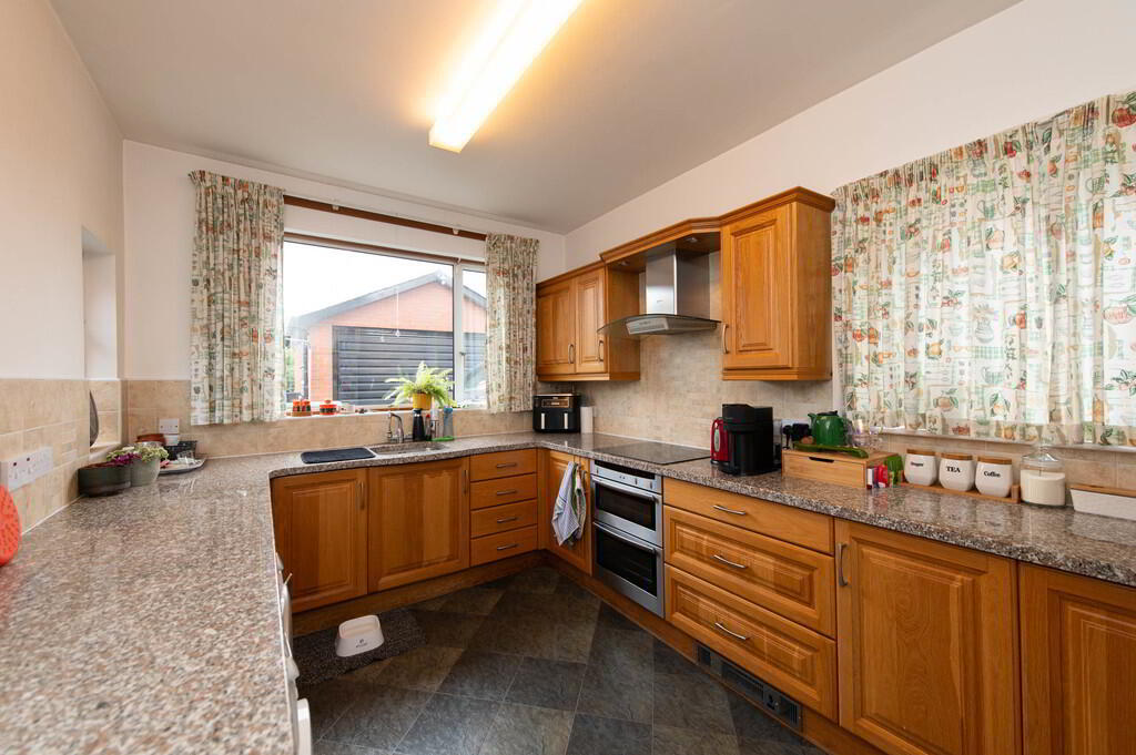256 Holywood Road 9 of 28