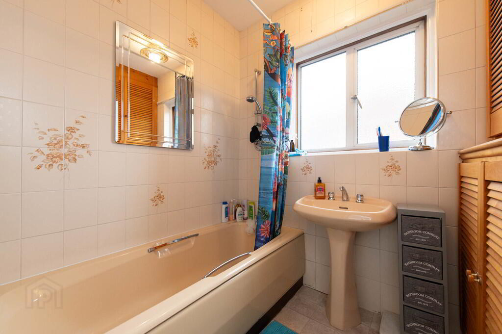 256 Holywood Road 20 of 28