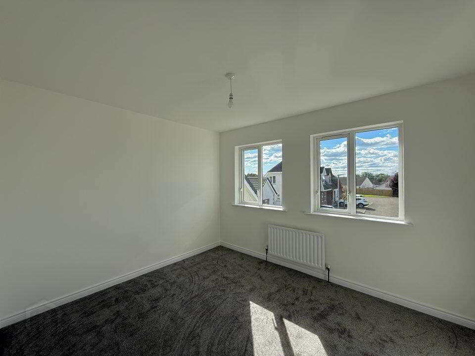 6 Drumvale Avenue 25 of 44