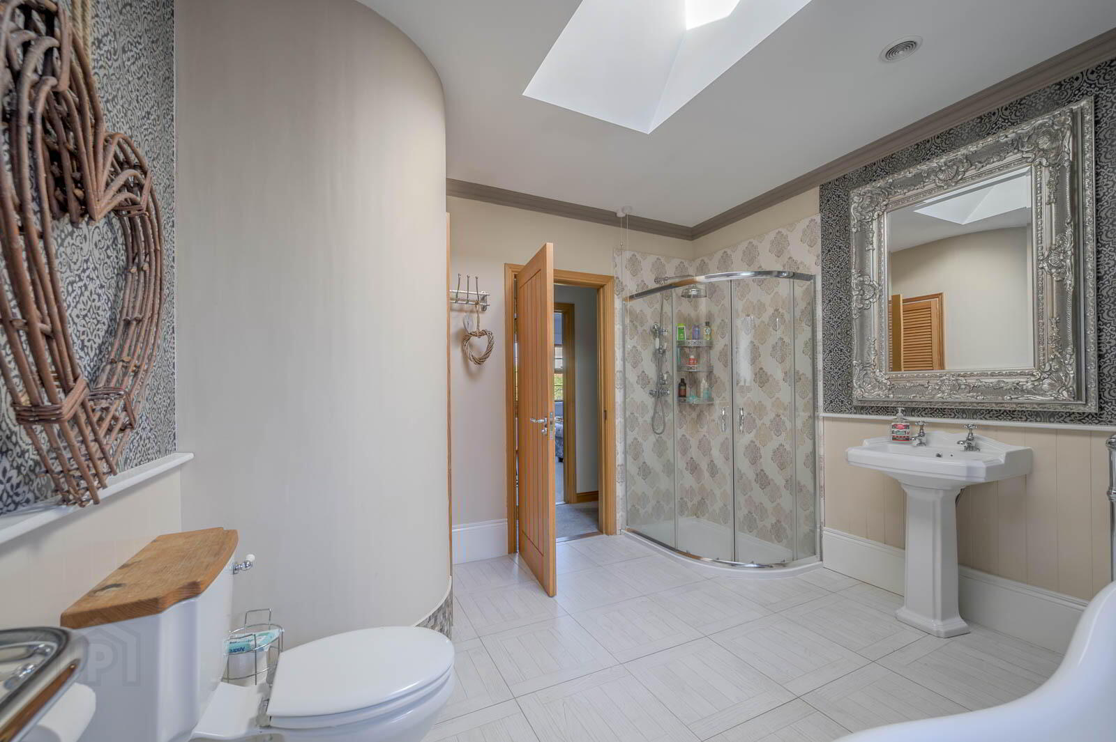 16 Gransha Road 26 of 41