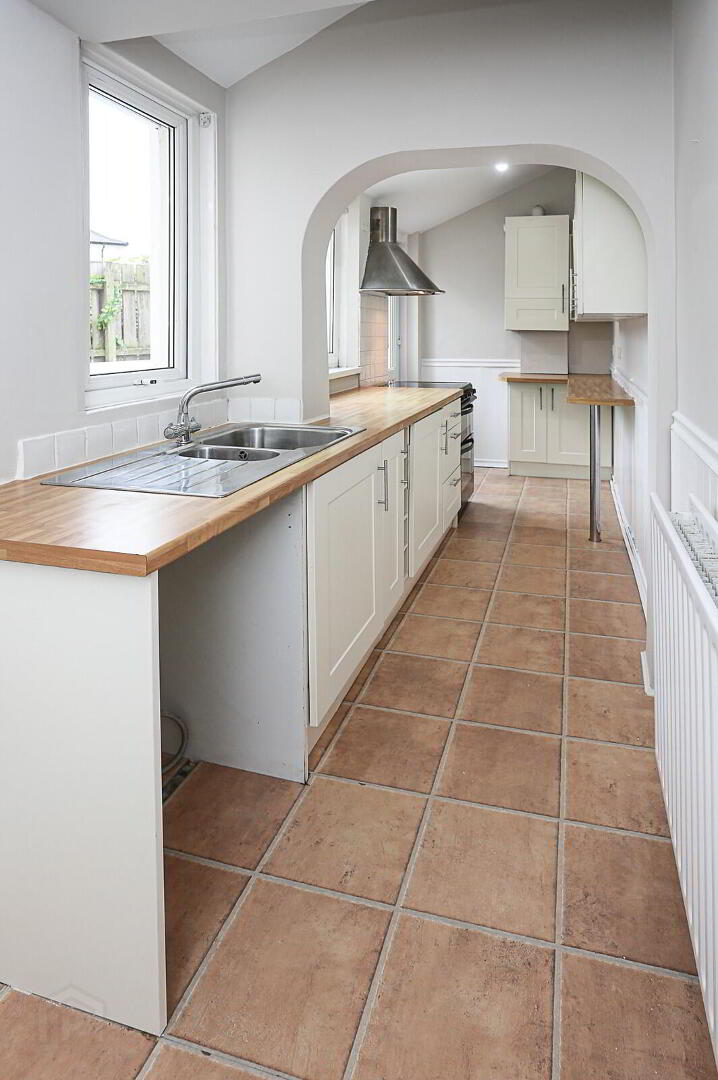 23 Willowholme Drive 16 of 44