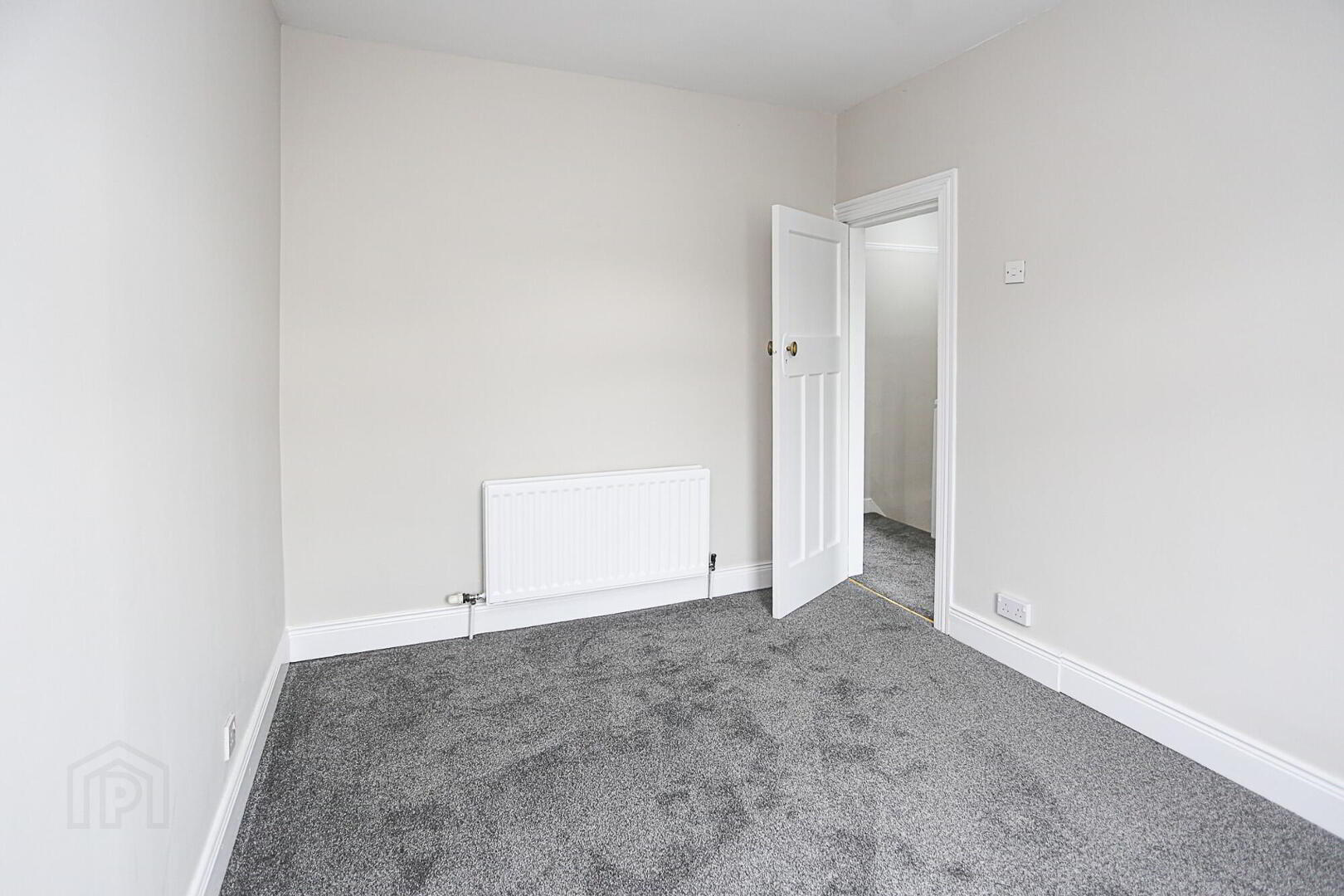 23 Willowholme Drive 31 of 44