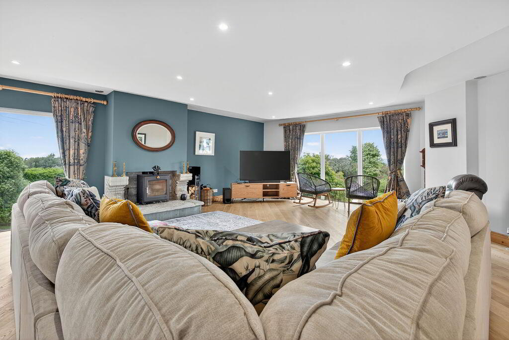 24 Artidillon Road 5 of 48