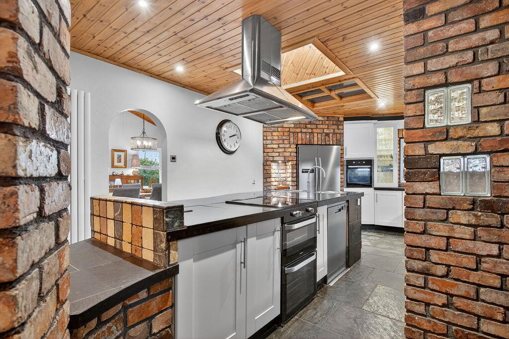 24 Artidillon Road 14 of 48