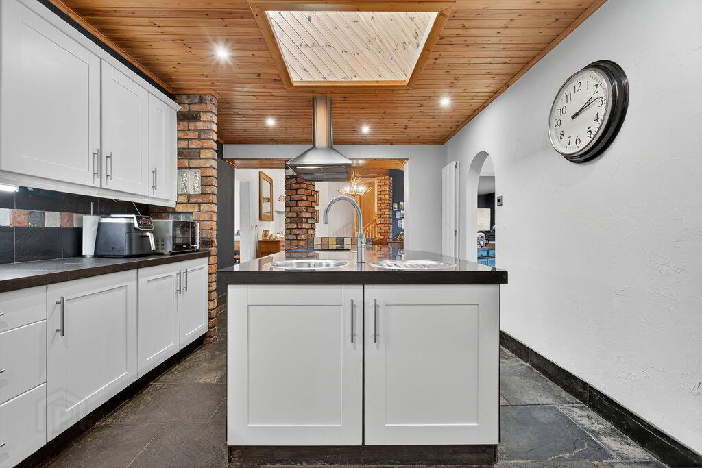 24 Artidillon Road 15 of 48