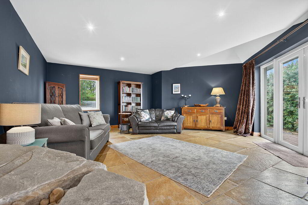 24 Artidillon Road 17 of 48