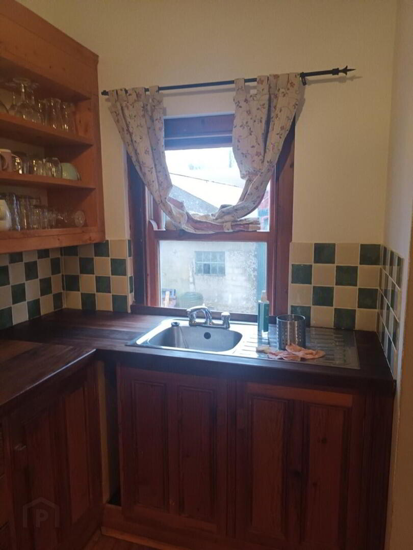 Flat 1a The Stables, Moyglass Farm 6 of 9