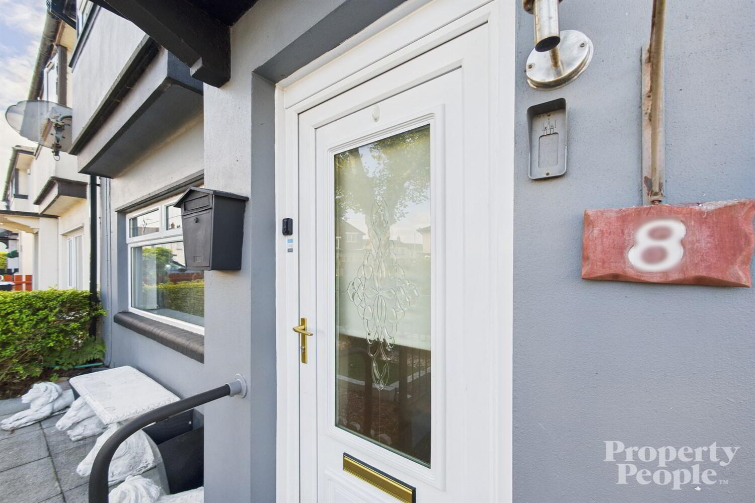 8 Deerpark Road 3 of 36