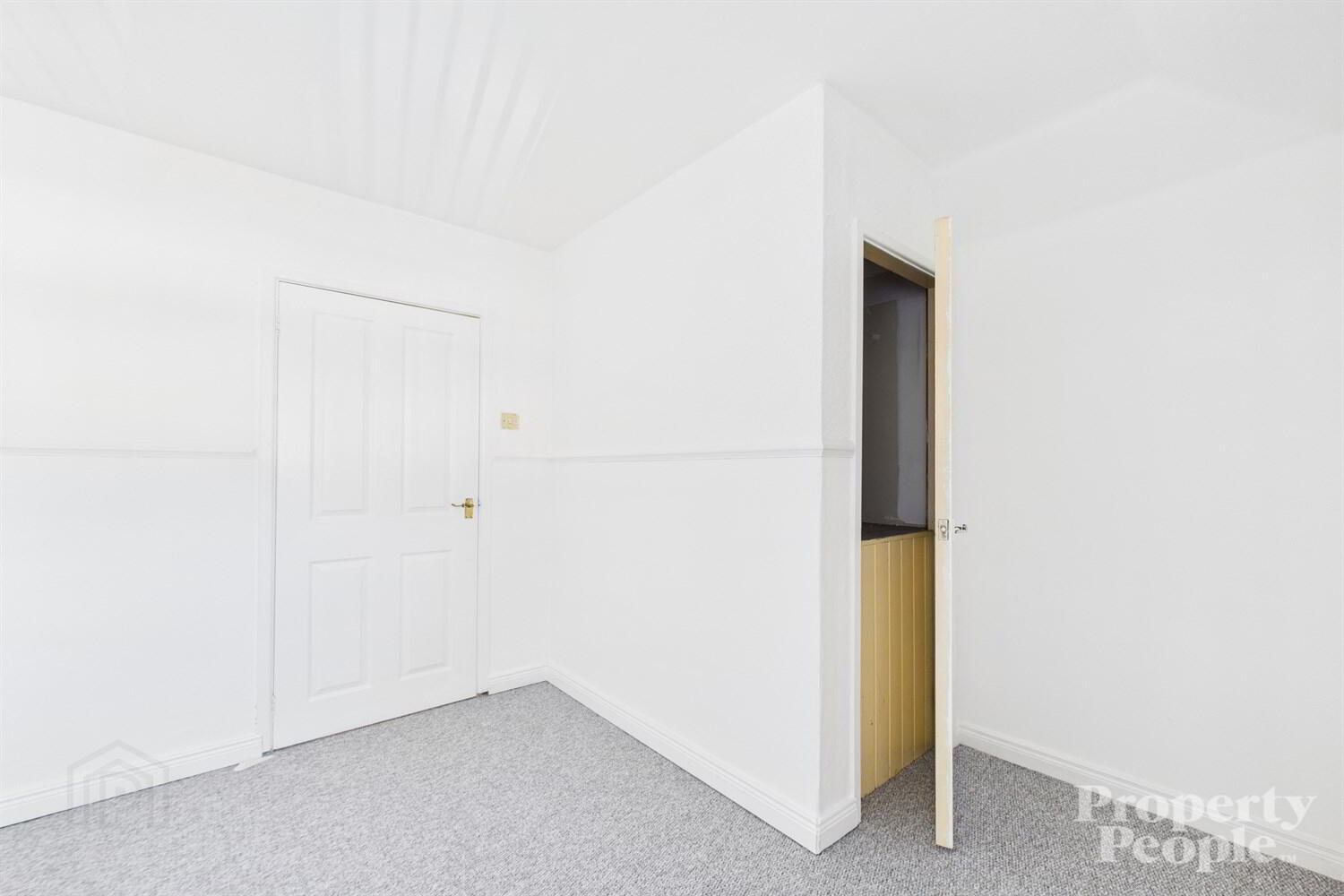 8 Deerpark Road 19 of 36