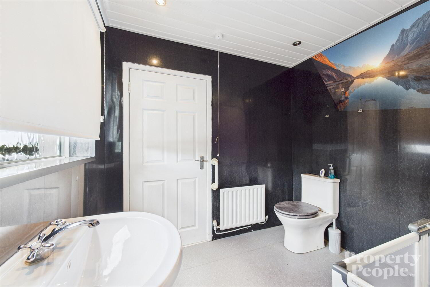 8 Deerpark Road 13 of 36