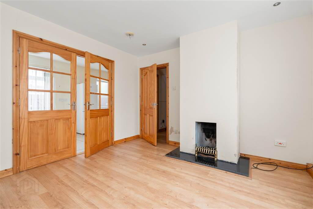 22 West Road 8 of 33