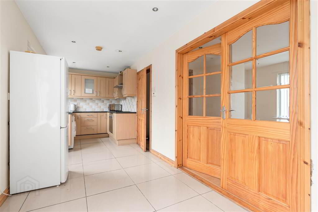 22 West Road 12 of 33