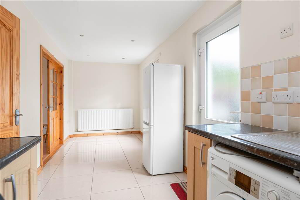 22 West Road 11 of 33