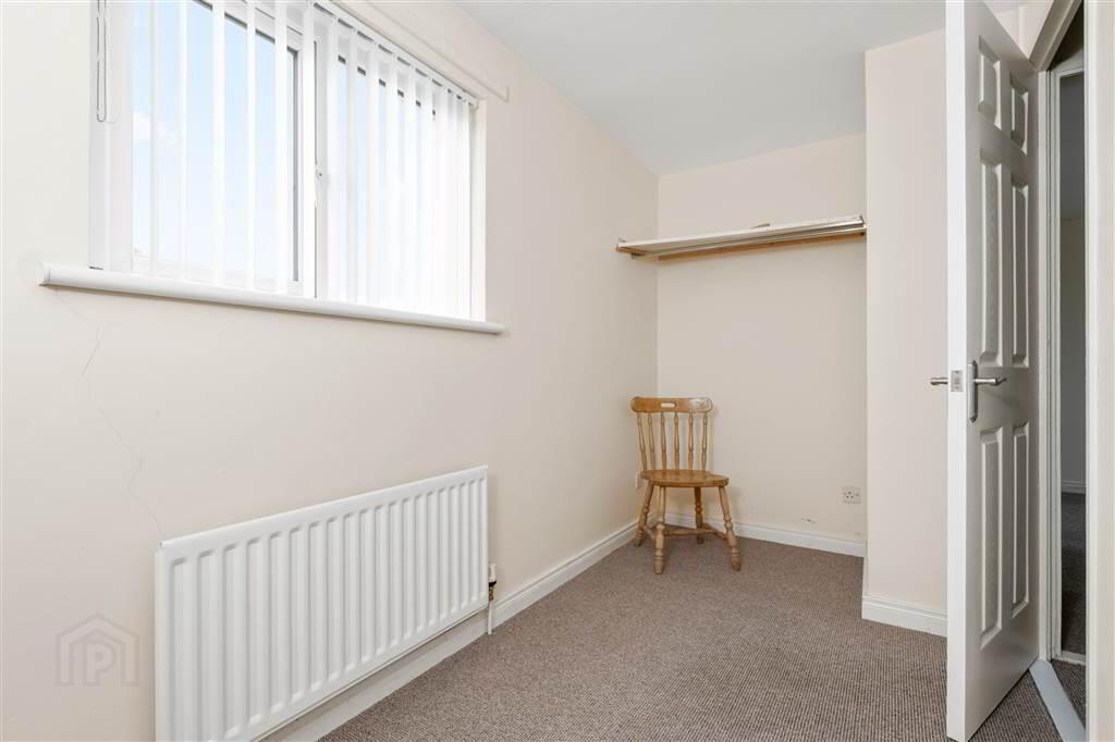 22 West Road 20 of 33