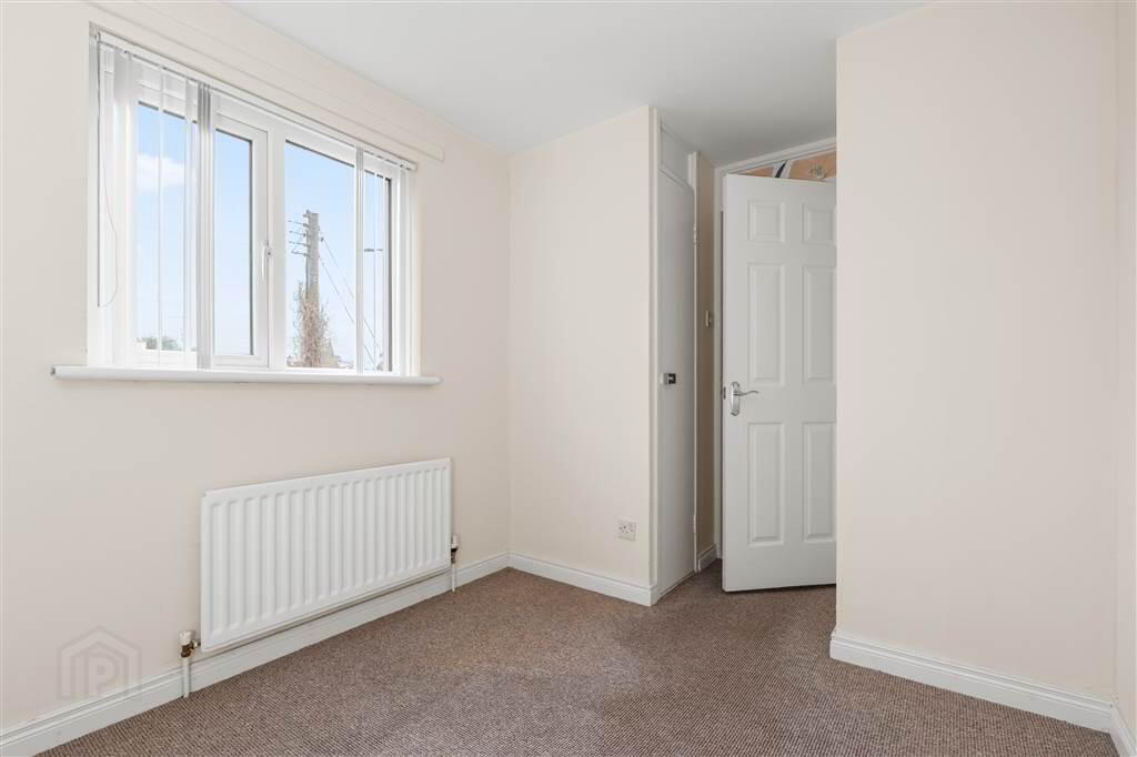 22 West Road 18 of 33