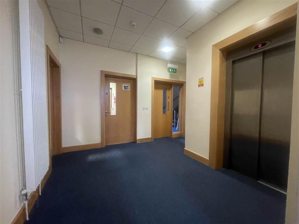 290-292 Antrim Road 10 of 15