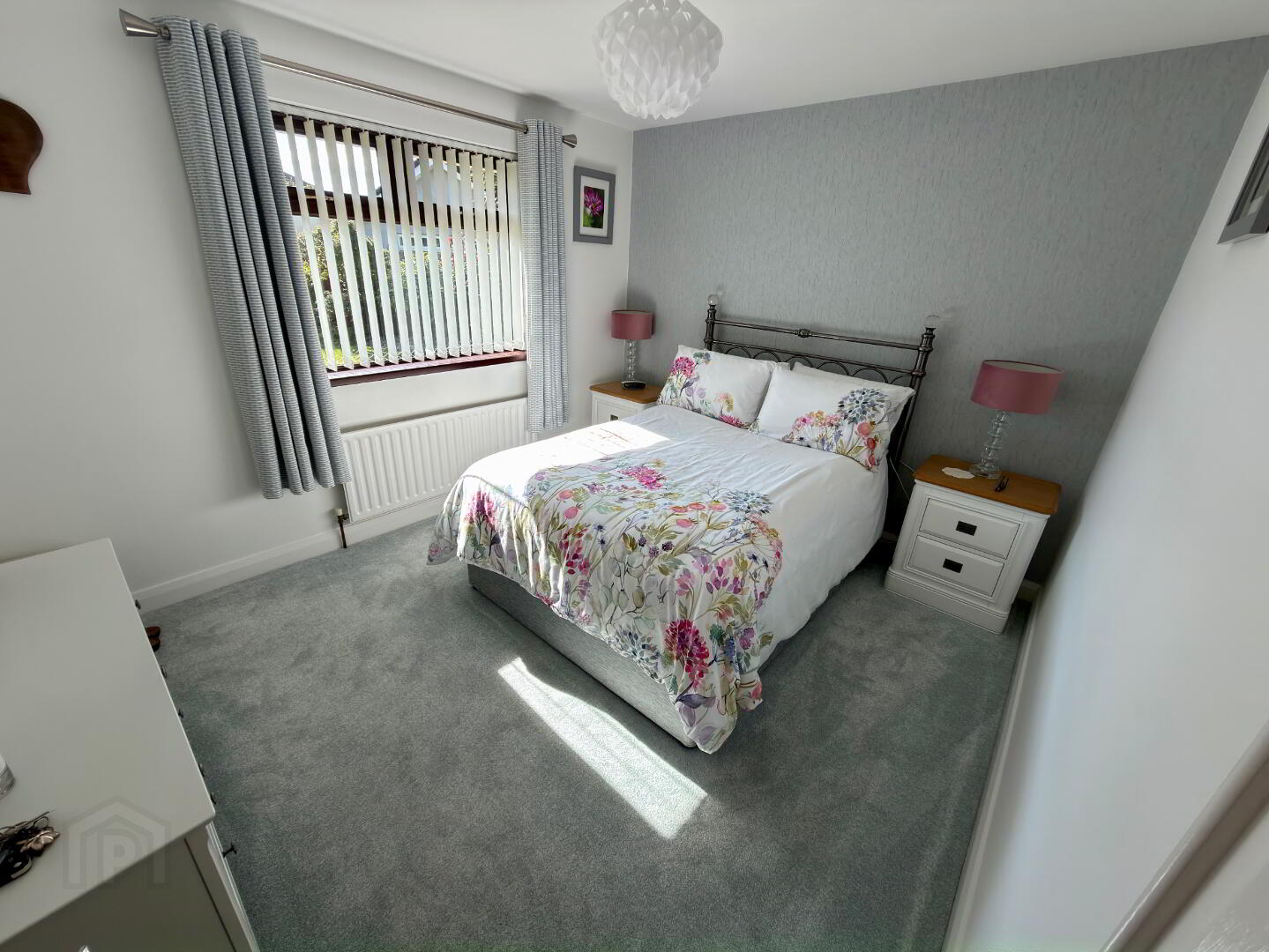 142 Abbeydale 13 of 26