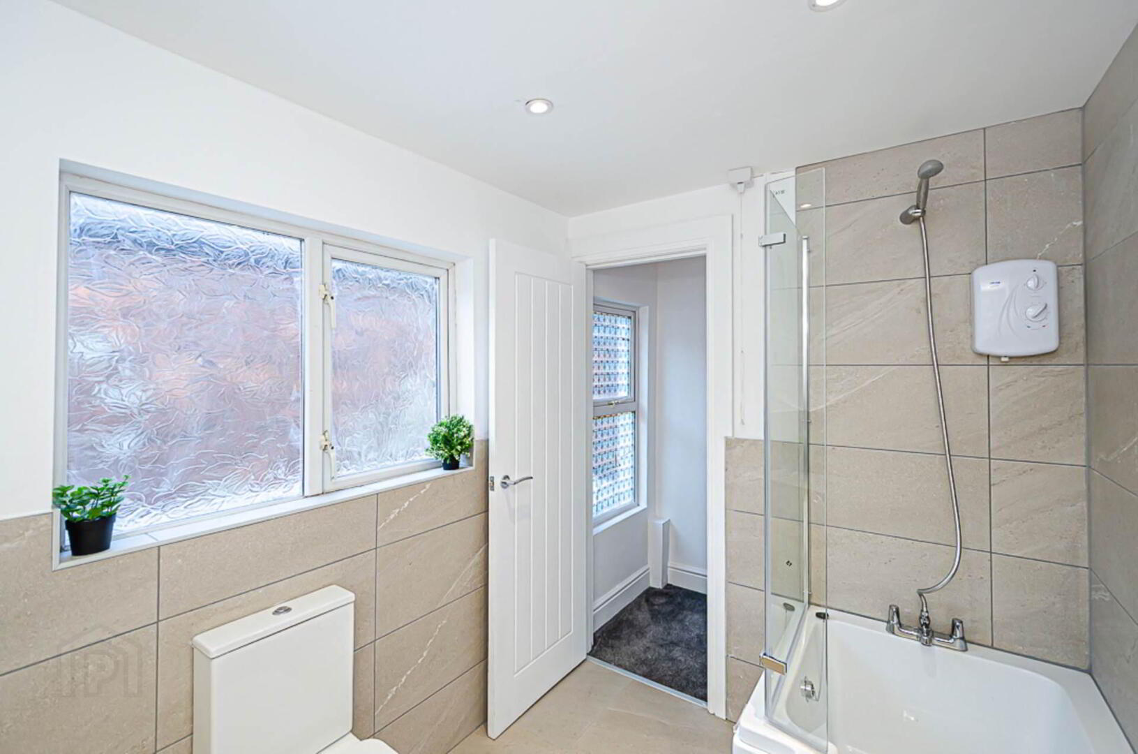 14 Jocelyn Street 24 of 26