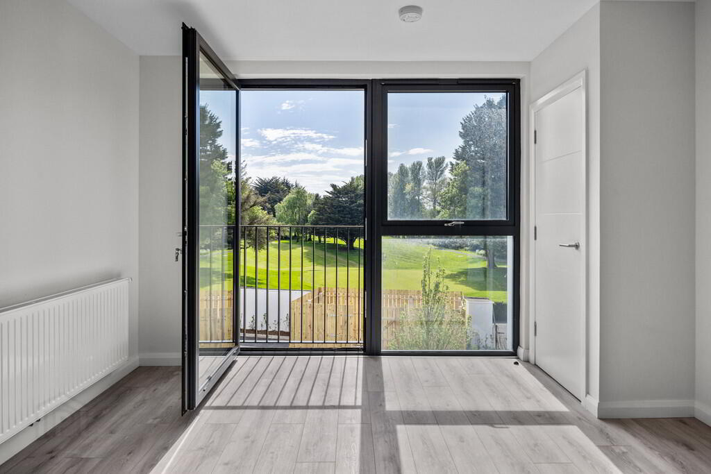 Apt 29, 1 Kings Hall Road 11 of 21