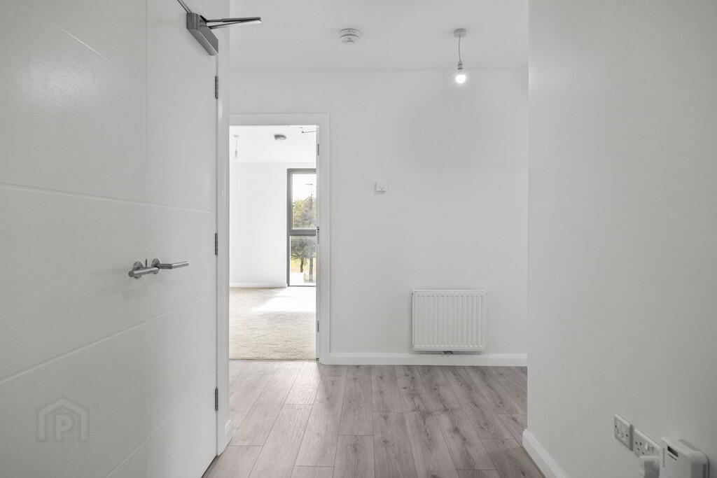 Apt 29, 1 Kings Hall Road 18 of 21