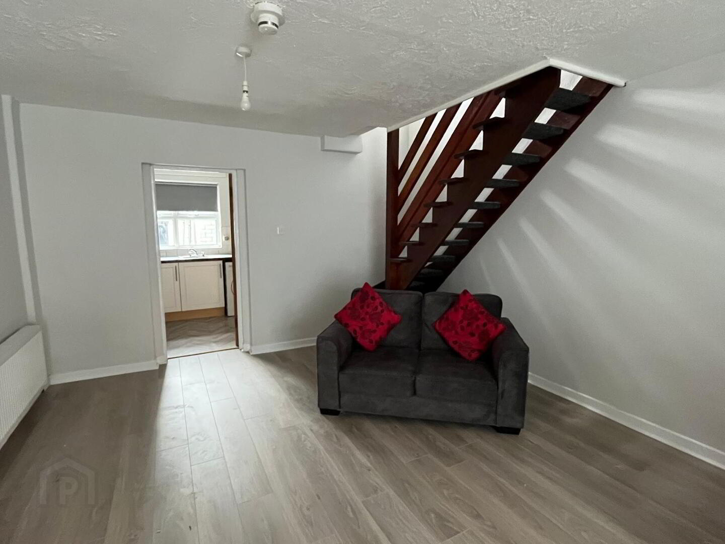 27 Portallo Street 2 of 6