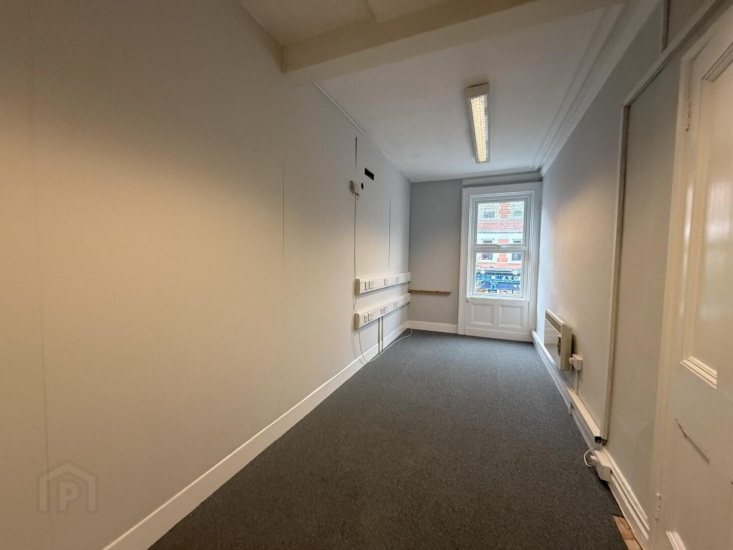 10 Bow Street 11 of 13
