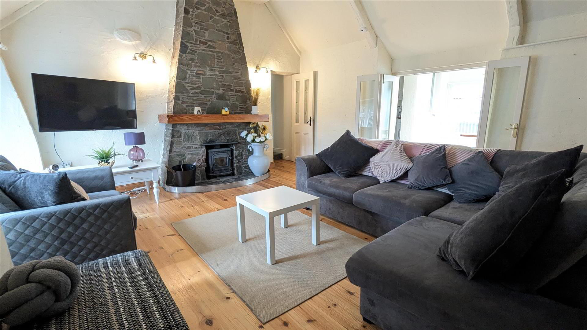 The Cottage, 39 Middle Tollymore Road 2 of 10