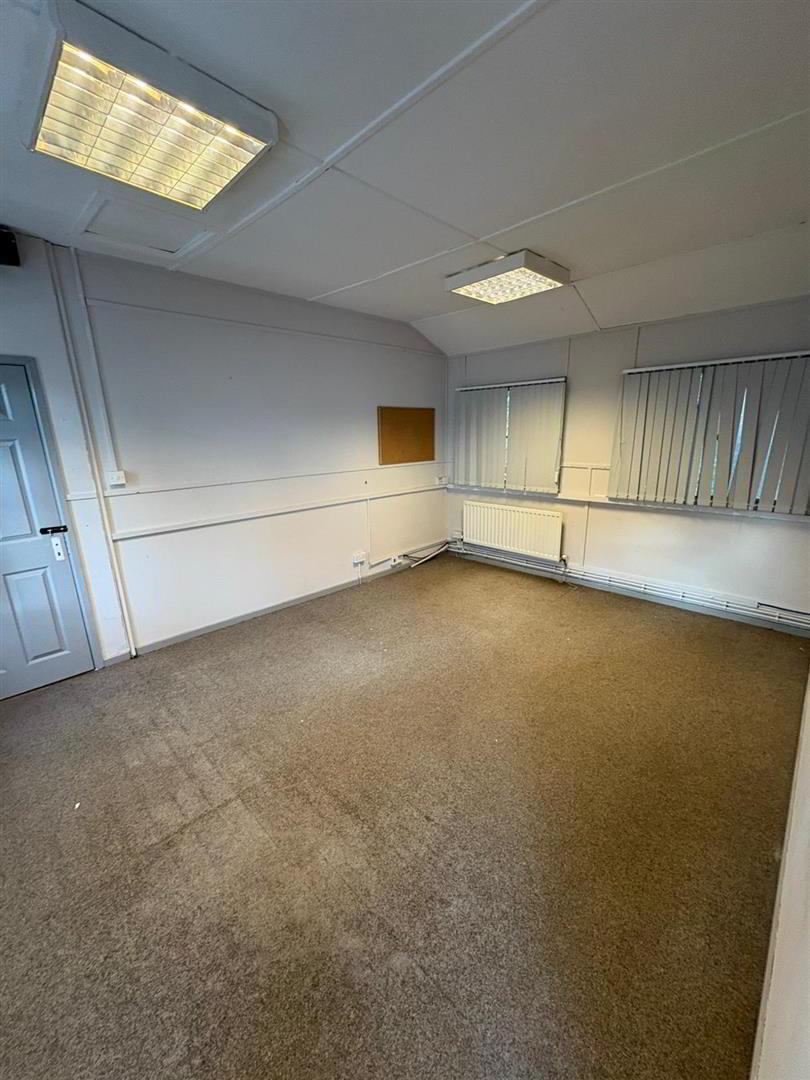 Unit 11 A Lowes Industrial Estate, 31 Ballynahinch Road 2 of 10