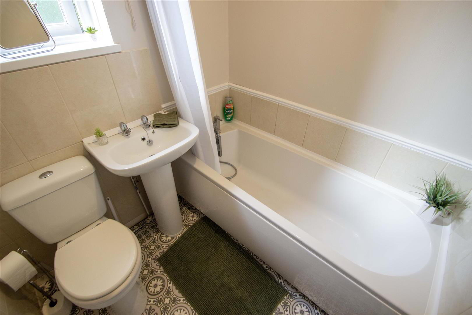 Apt, 30 Slieveban Drive 15 of 17