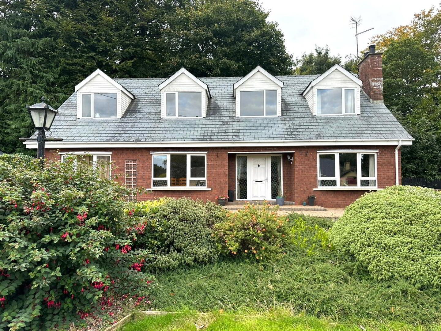 21 Ballyards Road 1 of 27