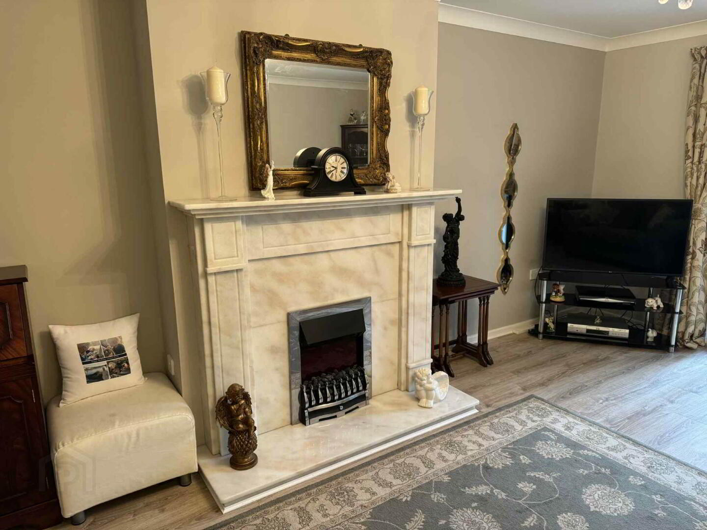 1 Brooklands Drive 4 of 17