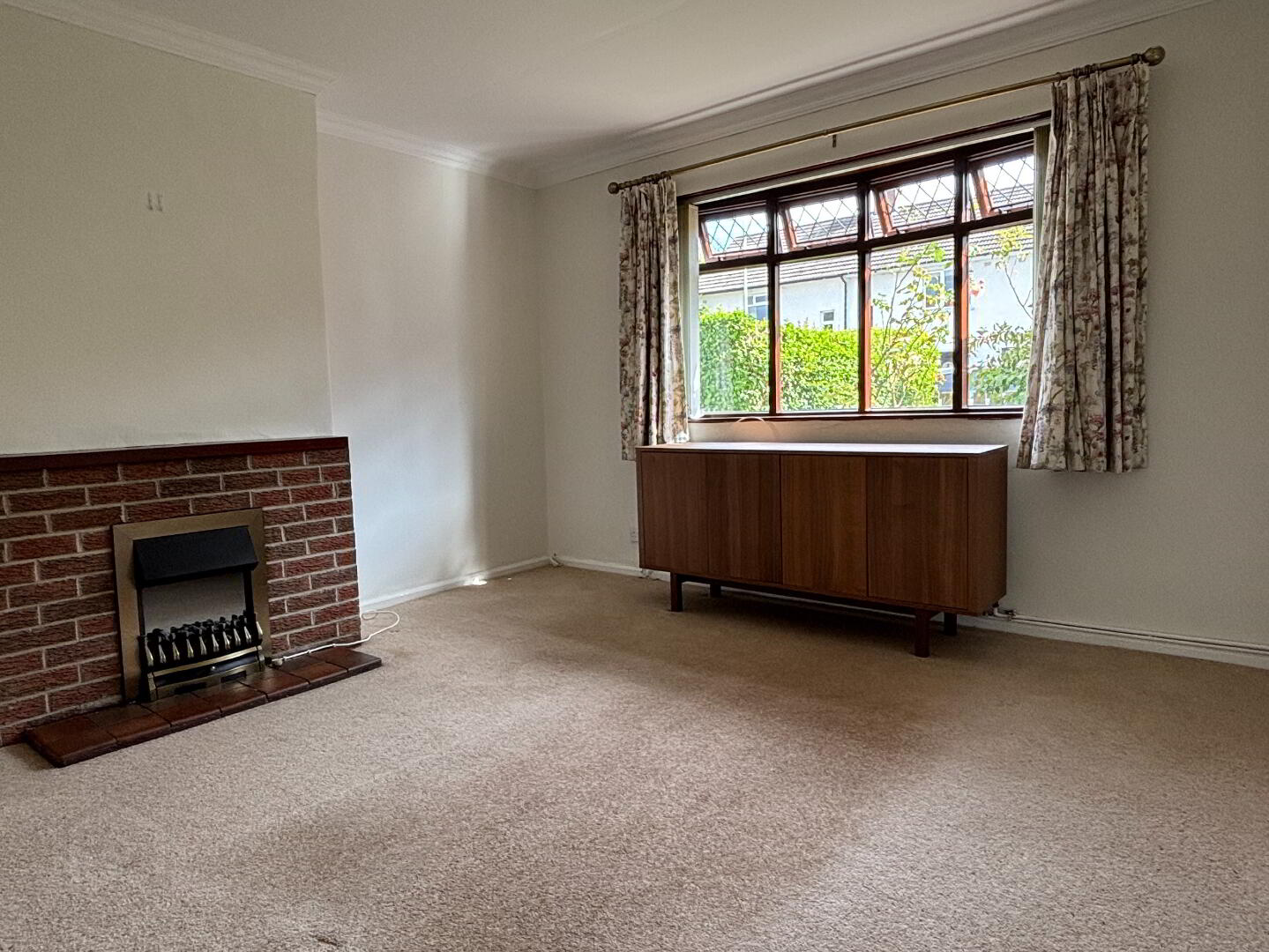 25 Oakley Avenue 2 of 12