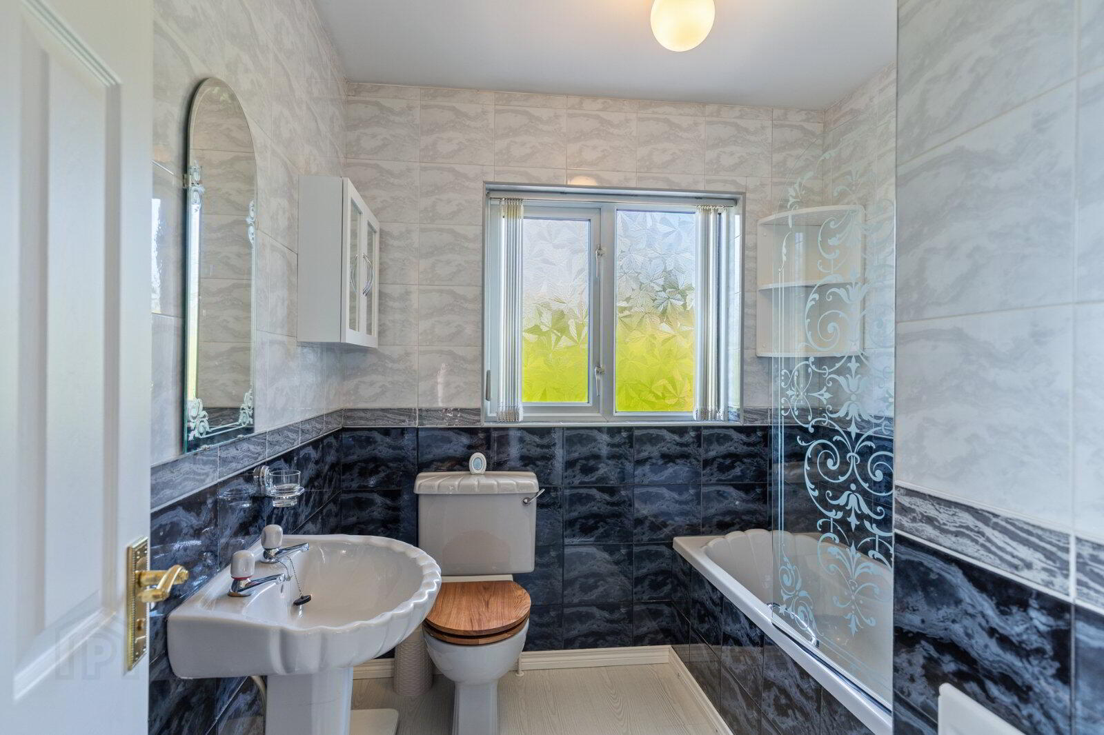 157 Dunlady Manor 12 of 27