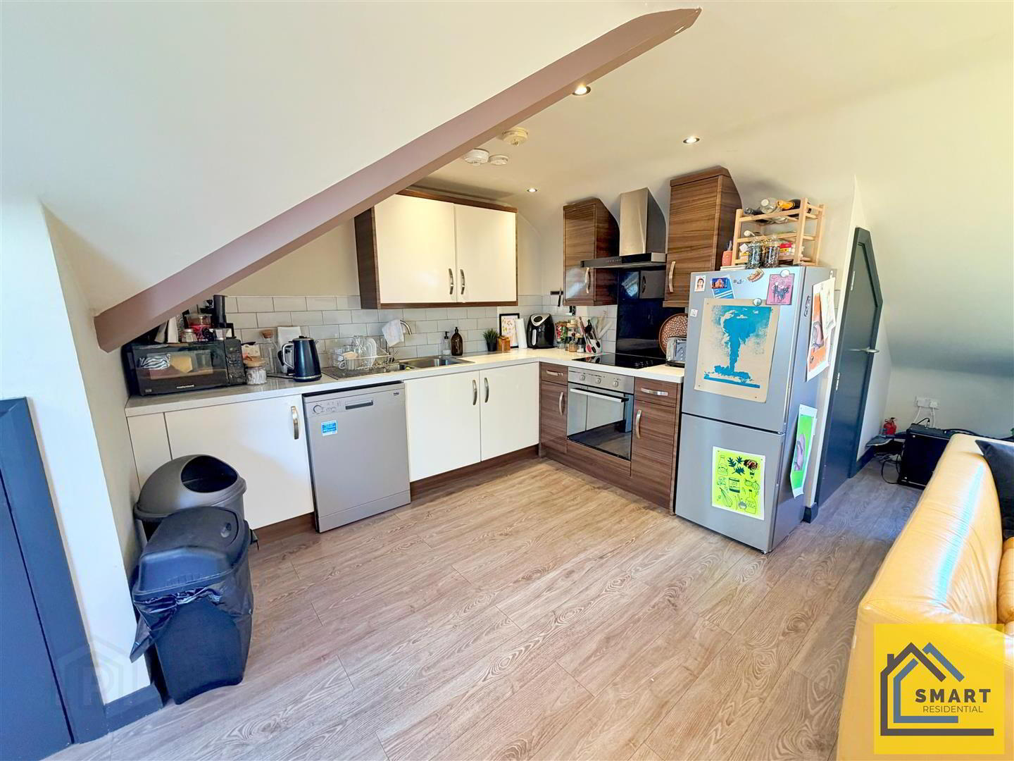 Apt 2, 39a Little Donegall Street 7 of 13