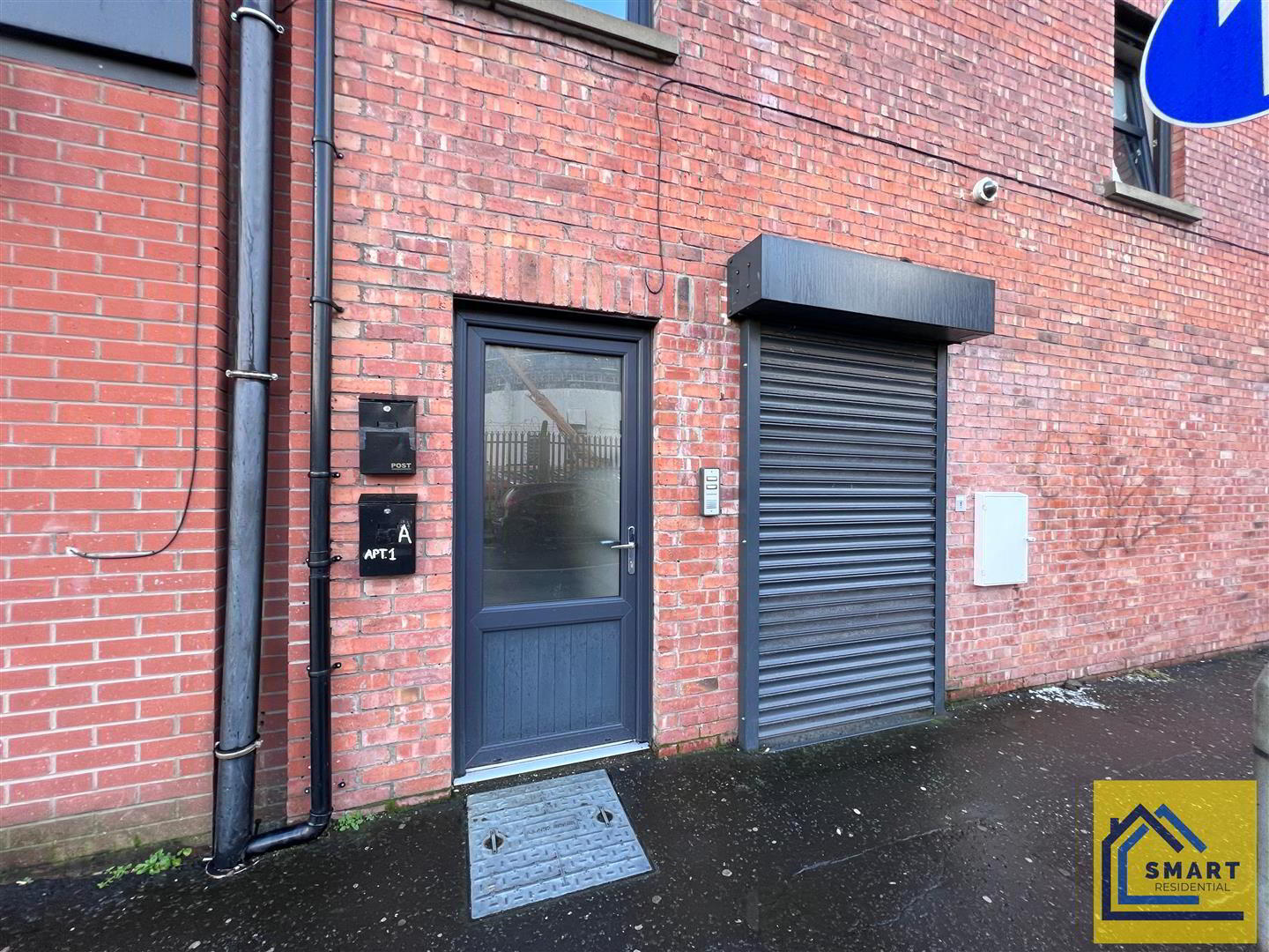 Apt 2, 39a Little Donegall Street 2 of 13