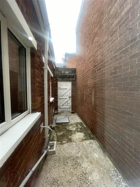 46 Clowney Street 13 of 16