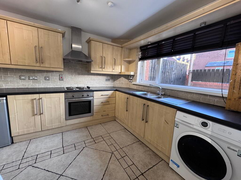 797 Crumlin Road 6 of 12