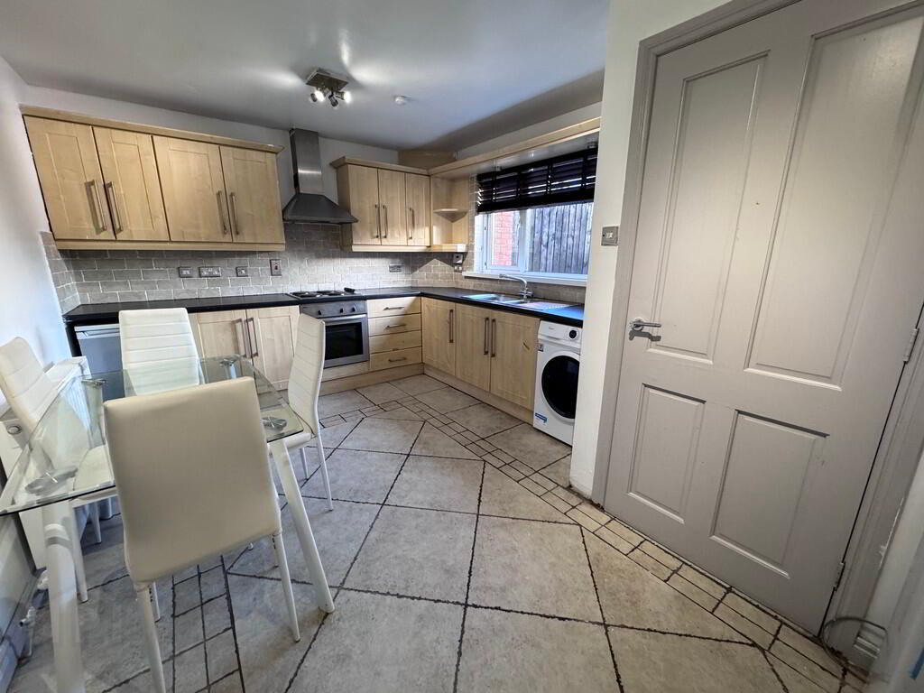 797 Crumlin Road 7 of 12