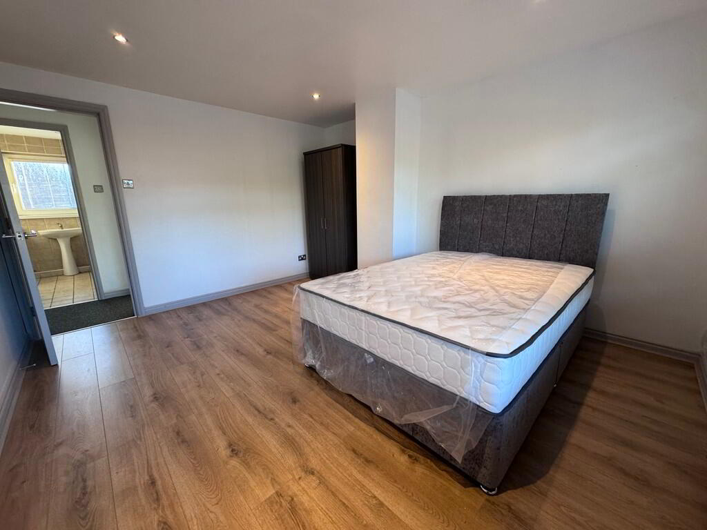 797 Crumlin Road 8 of 12