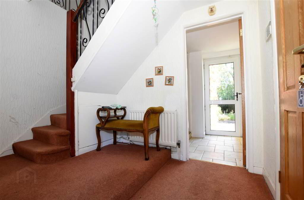 6 Brooklands Road 4 of 28