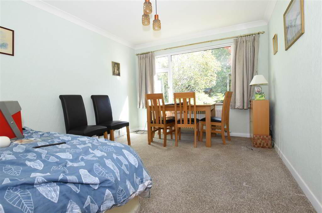 6 Brooklands Road 9 of 28