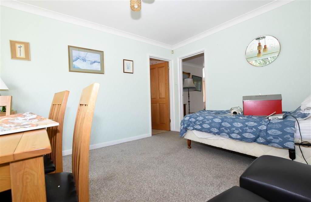 6 Brooklands Road 10 of 28