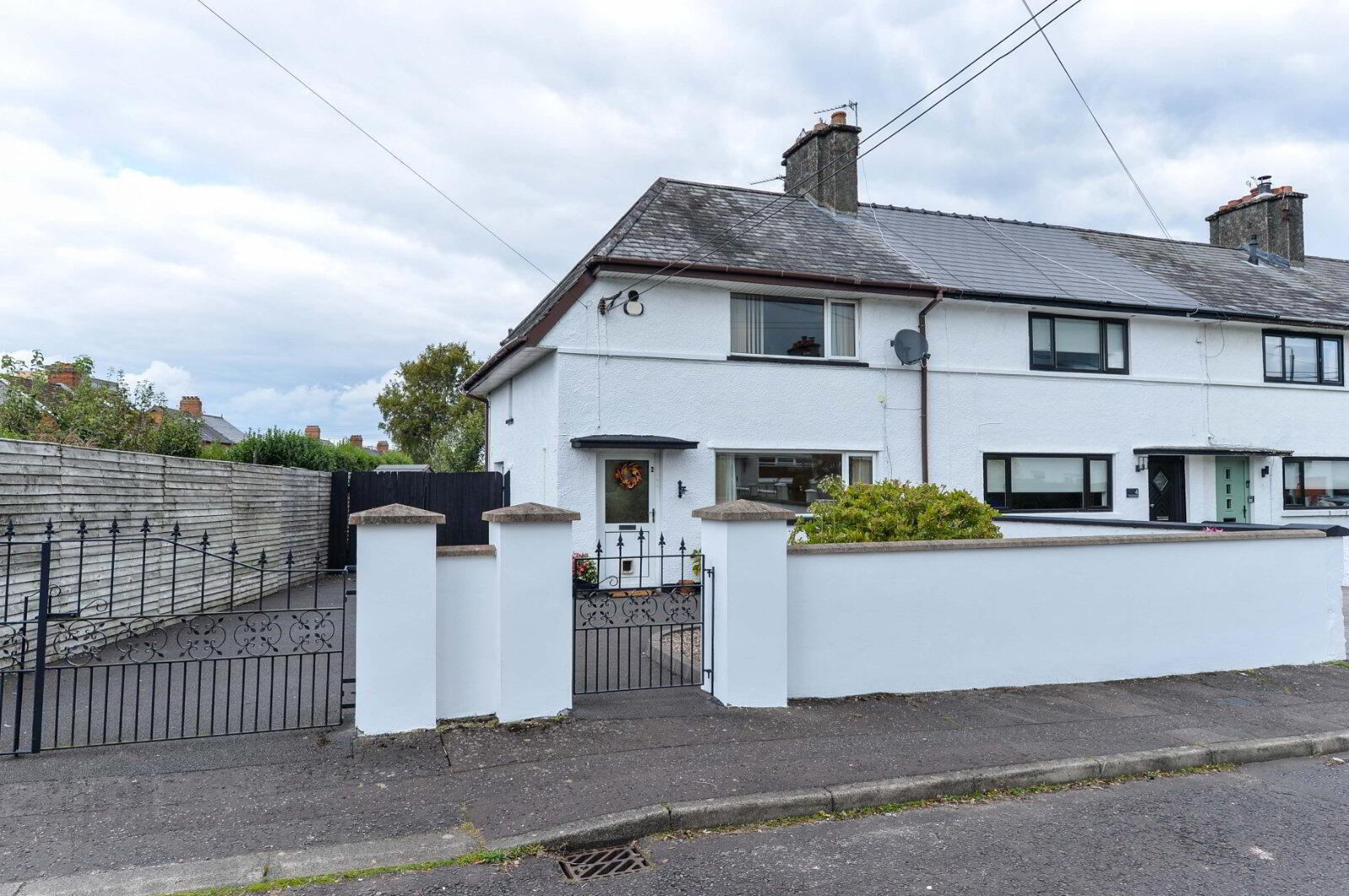 2 Somme Drive 1 of 17