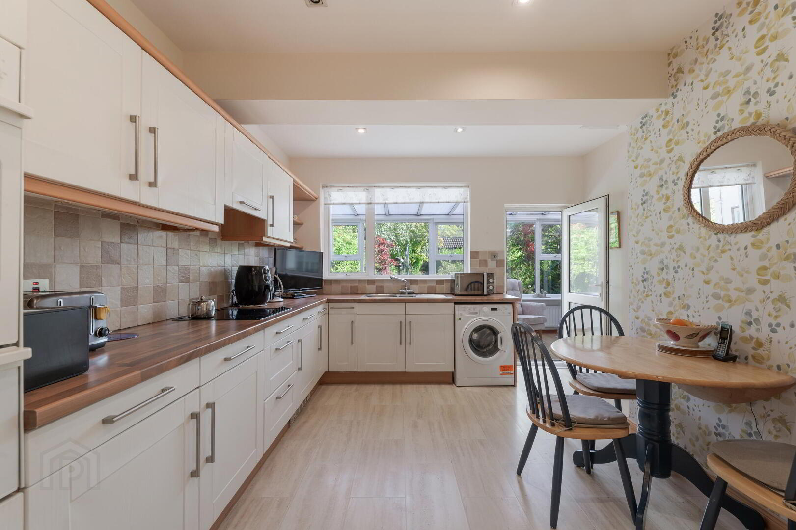 291 Lower Braniel Road 21 of 46