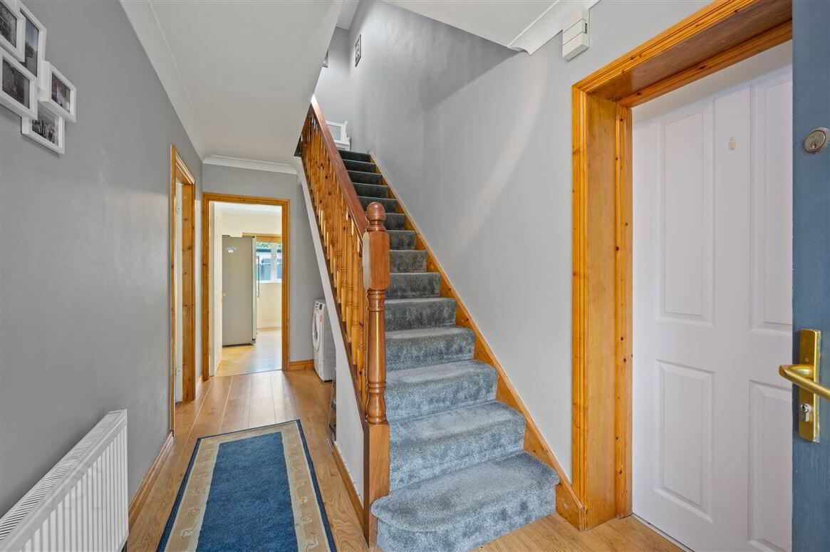 10 Upper Clevedon 4 of 66