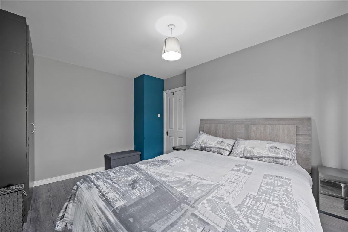10 Upper Clevedon 21 of 66
