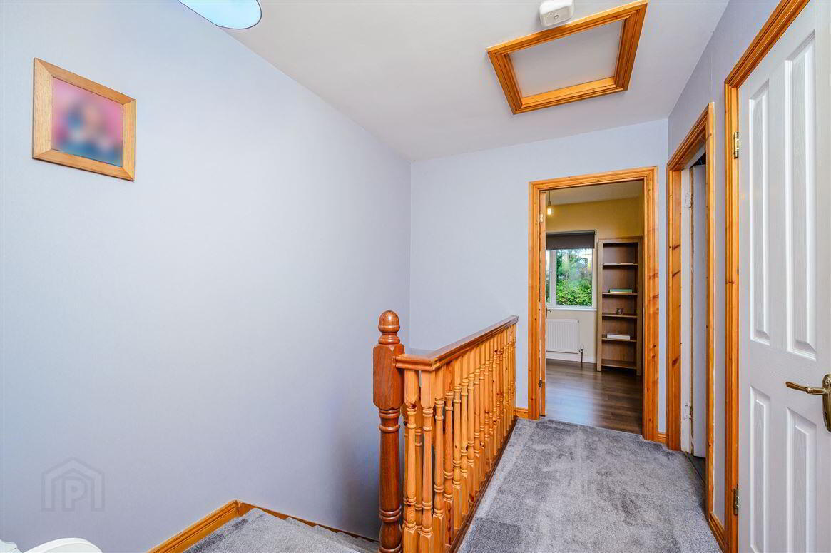 10 Upper Clevedon 19 of 66