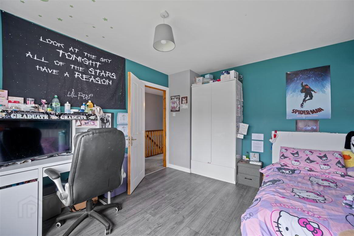 10 Upper Clevedon 23 of 66
